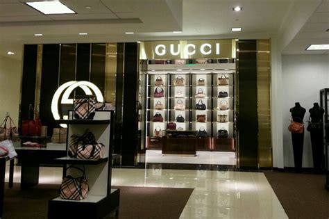 outlet gucci genova|gucci outlet stores near me.